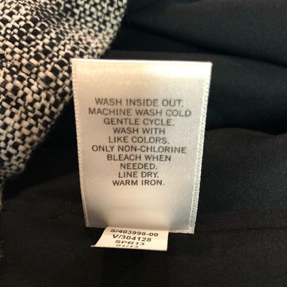 Banana Republic skirt  - Picture 6 of 6